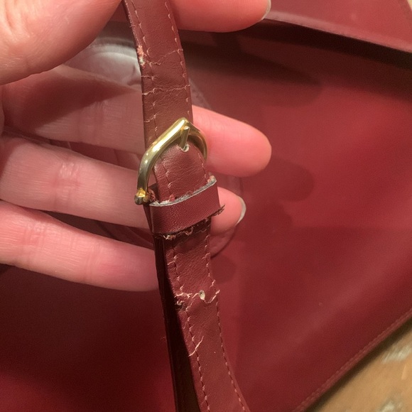 Auth CARTIER KissLock Crossbody Bag - Picture 12 of 15